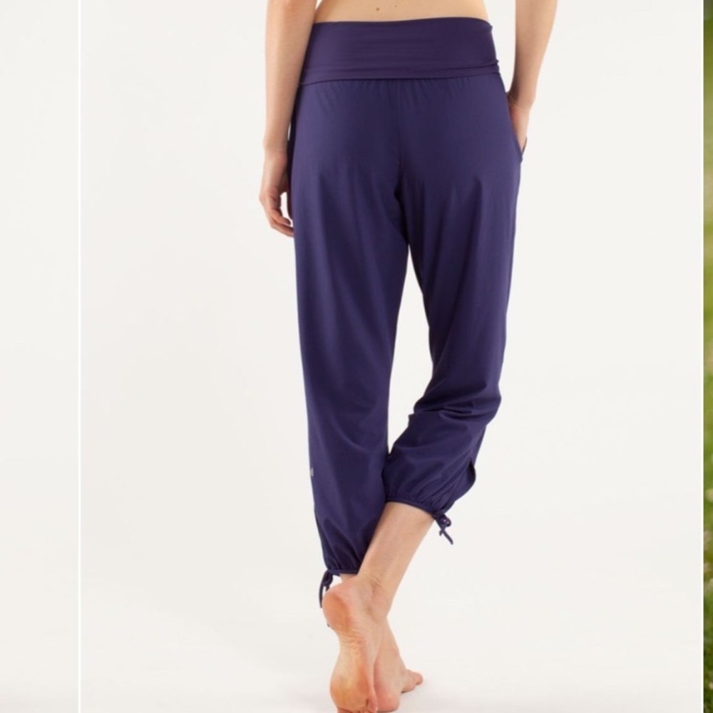 Lululemon Om Pants Purple High Rise Yoga Joggers Adjustable Hem Size 6 - Picture 4 of 12